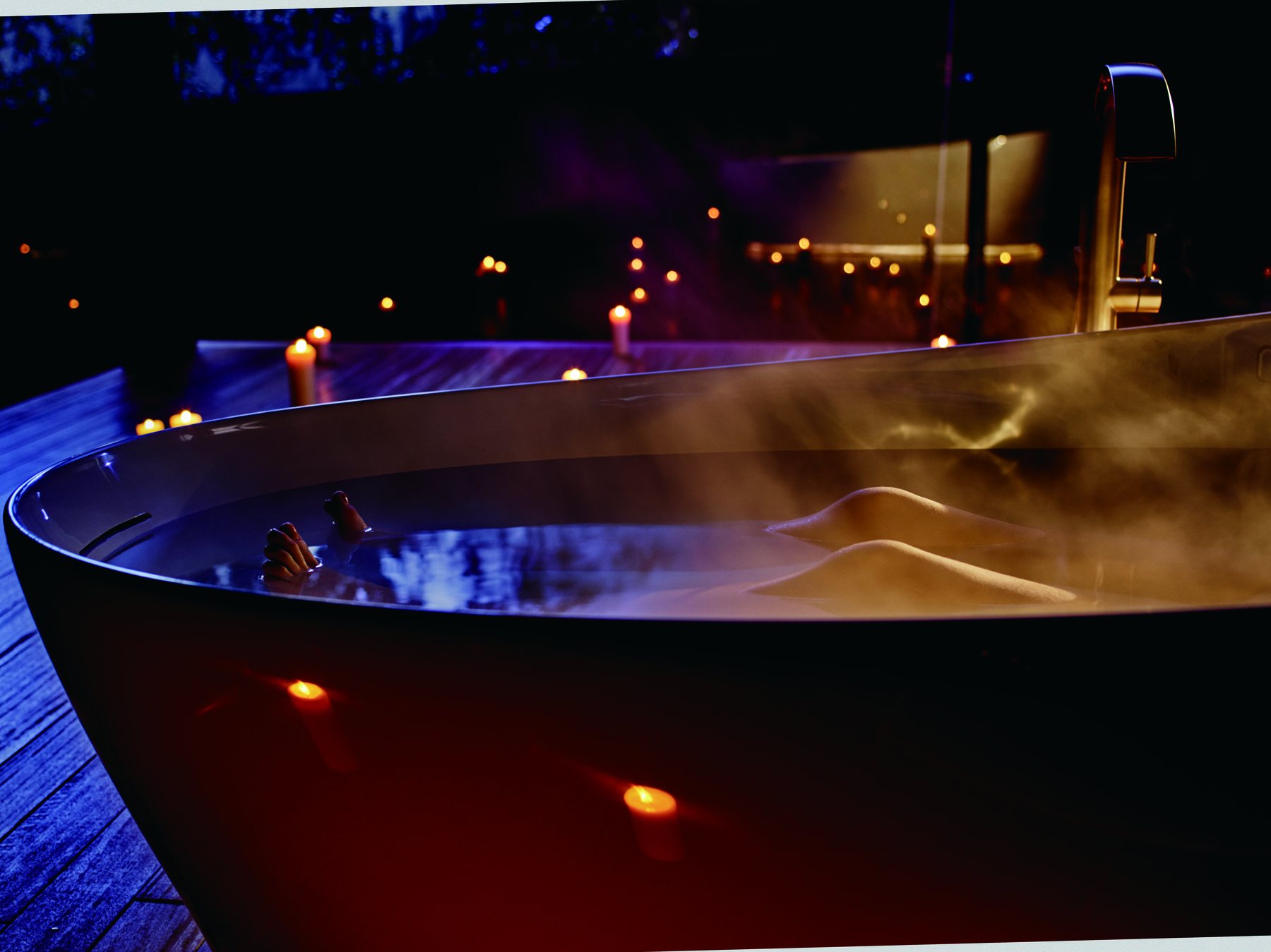 TOTO Flotation Tub